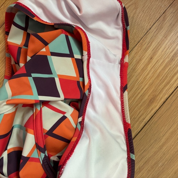 Cupshe Swim Cupshe Geometric Print Plunging Neckline One Piece